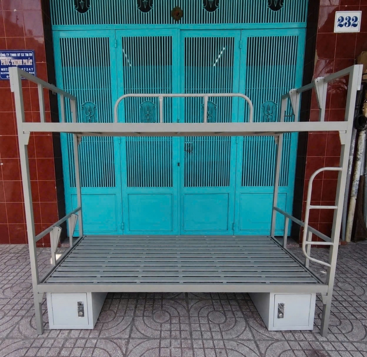 Giường tầng giát sắt có hòm đồ GTGS-1985BH